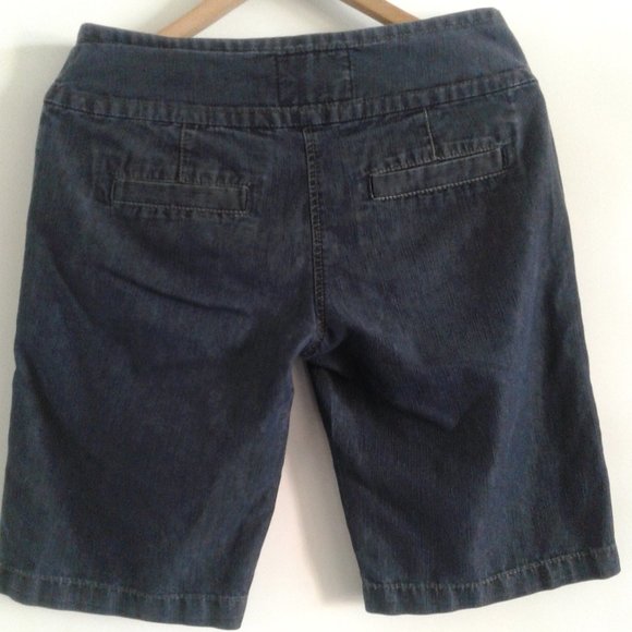 AMERICAN RAG Sailor Button Style pocketed (5) Walking shorts - Size 5 - Picture 5 of 8